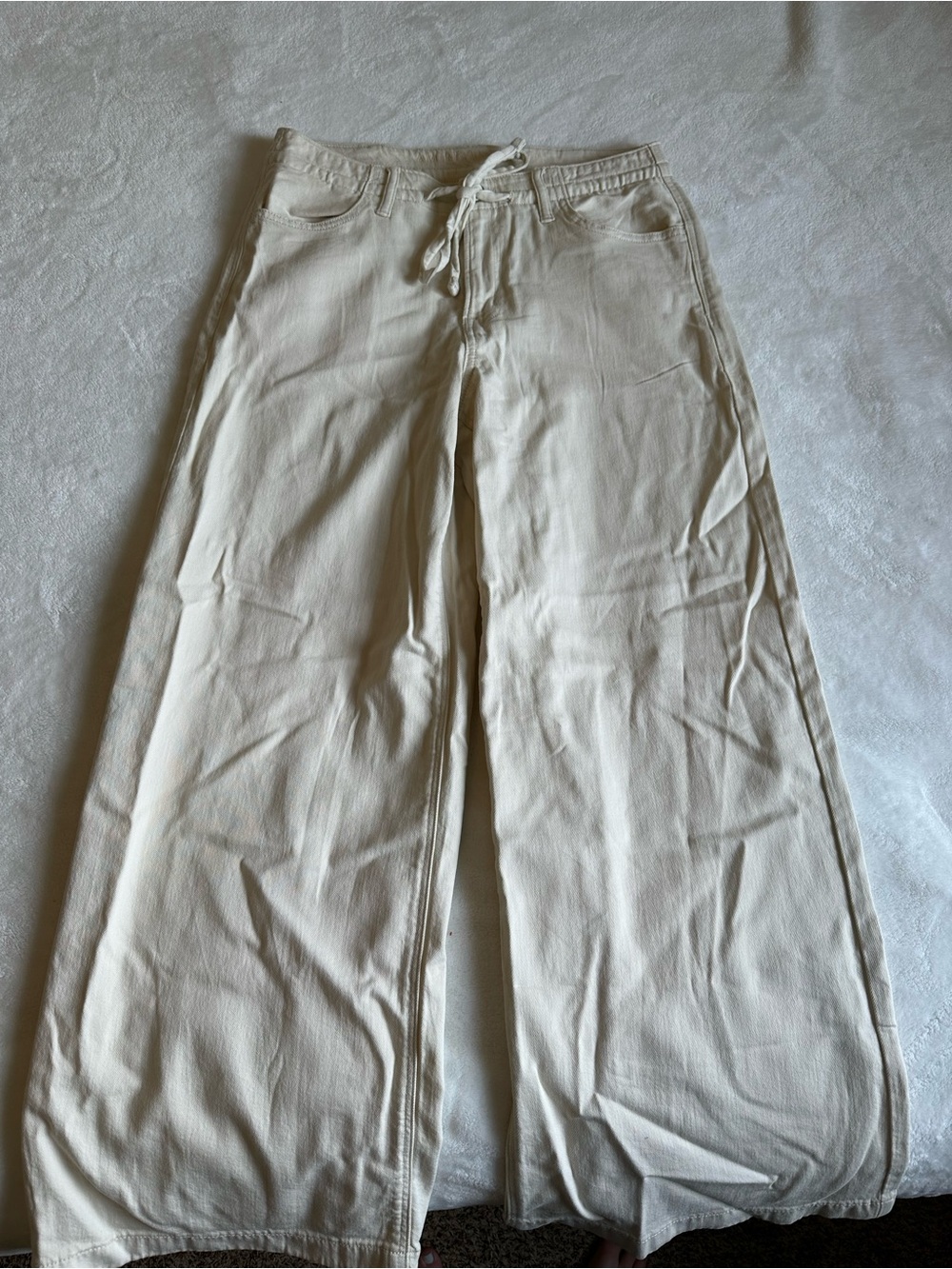 American Eagle Cream Wide-Leg Beachy Pants